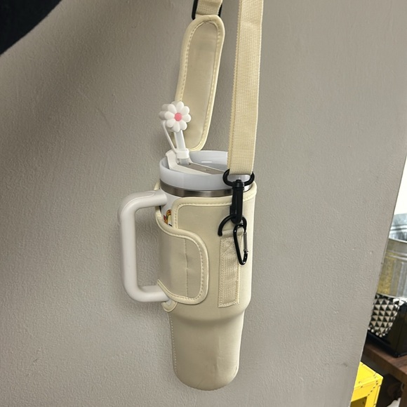 Stanley Quencher Water Bottle Carrier Bag - Picture 7 of 9